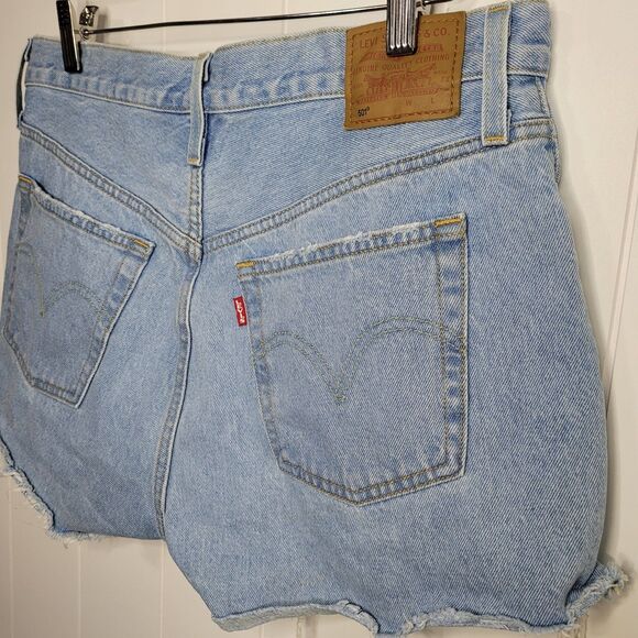 Levis Shorts Womens 31 Blue 501 Jean Cutoff Button Fly Distressed Premium Summer - Picture 4 of 9